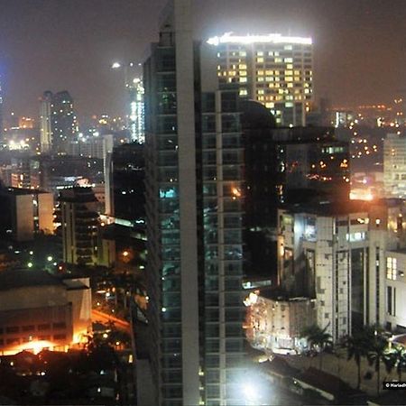 Zen Premium Sampoerna Strategic Square Hotel Jacarta Exterior foto